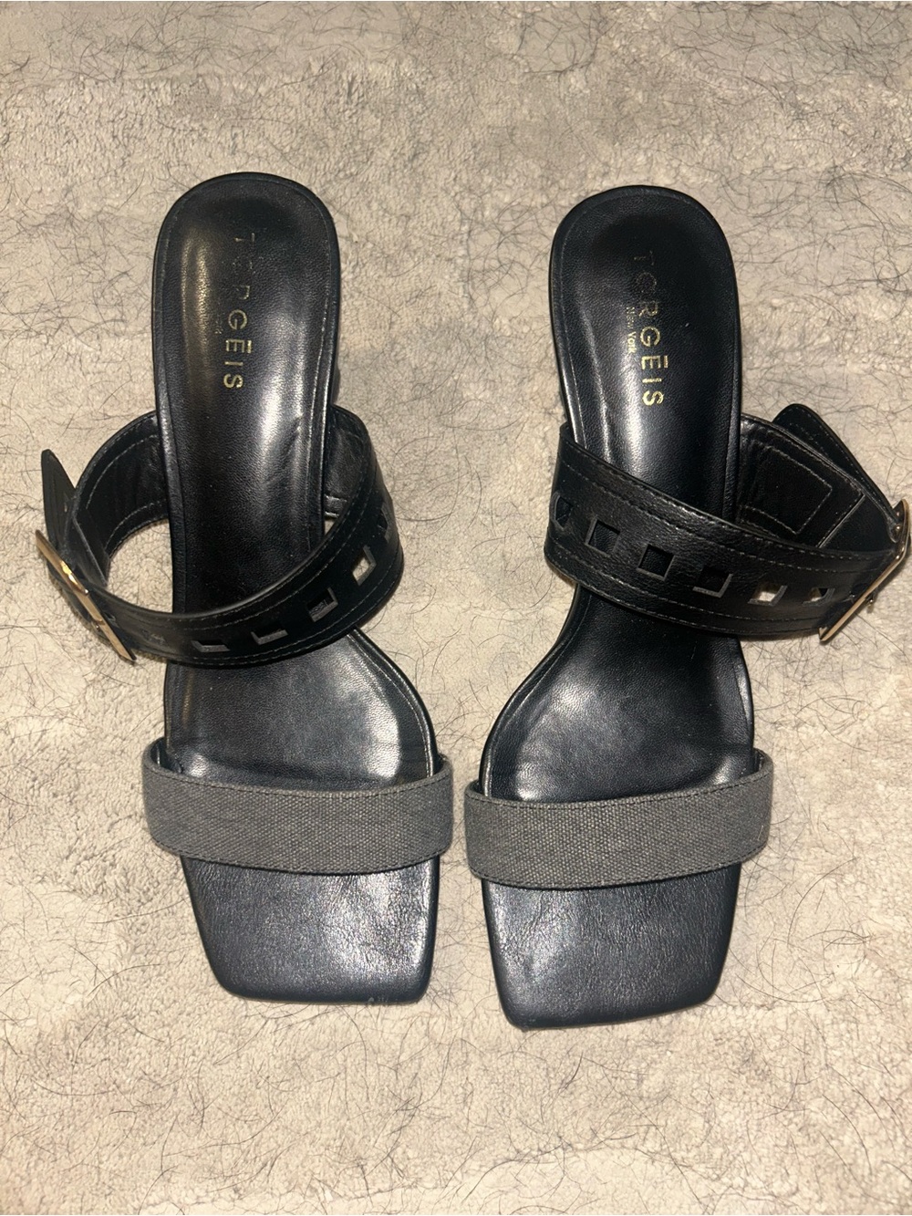 Black & Gray Women's Slide Sandals